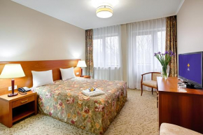 Iris Hotel